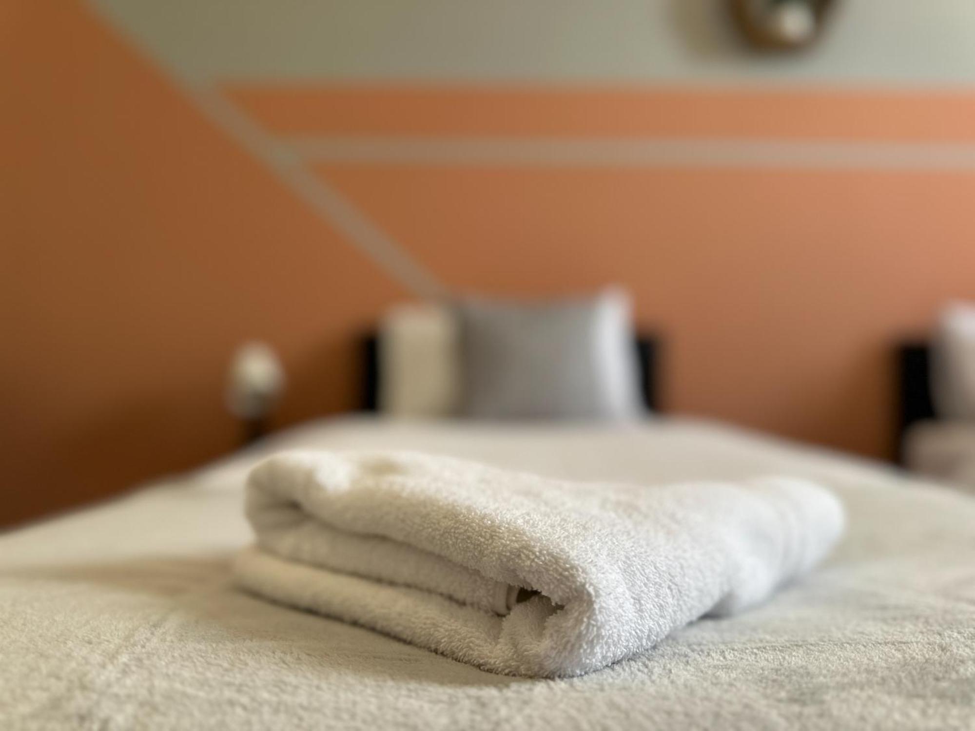 Great Offers On Long Stays!! Laluna Apartments Гейтсхед Екстериор снимка