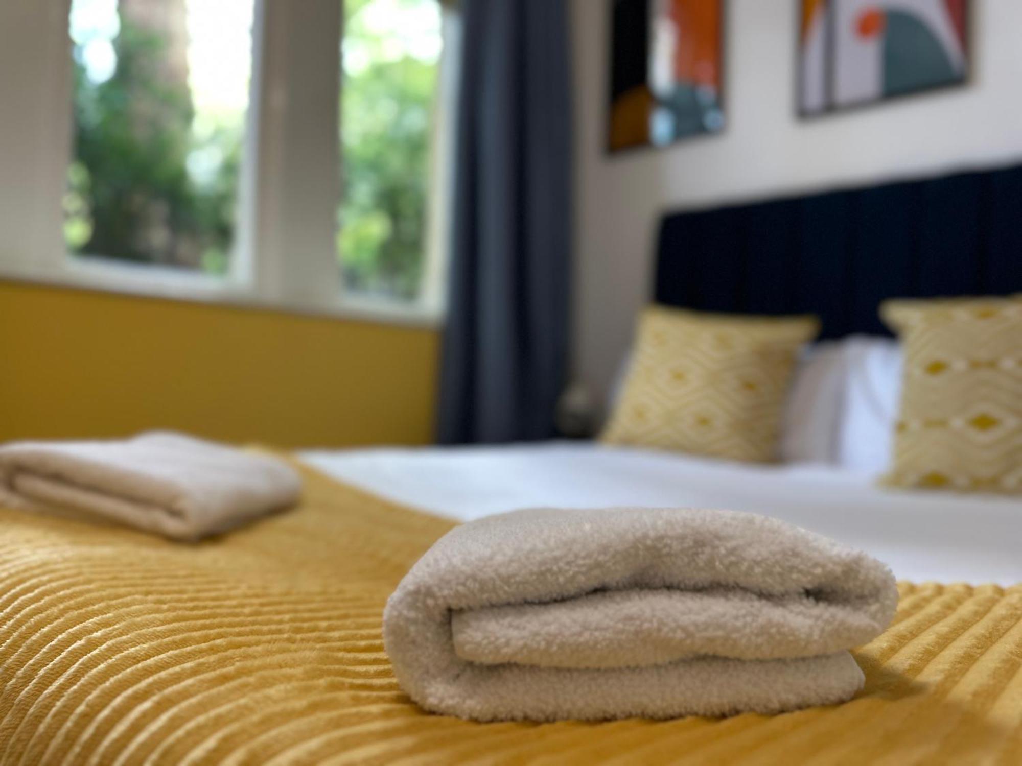 Great Offers On Long Stays!! Laluna Apartments Гейтсхед Екстериор снимка