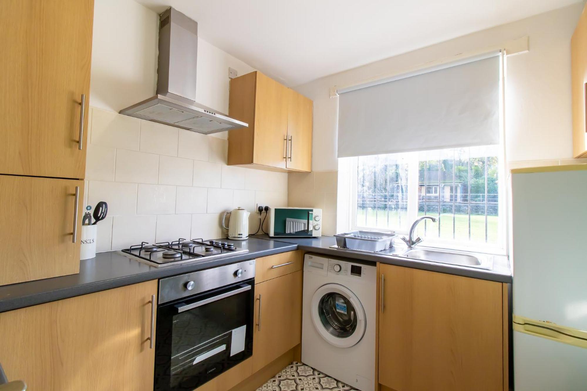 Great Offers On Long Stays!! Laluna Apartments Гейтсхед Екстериор снимка