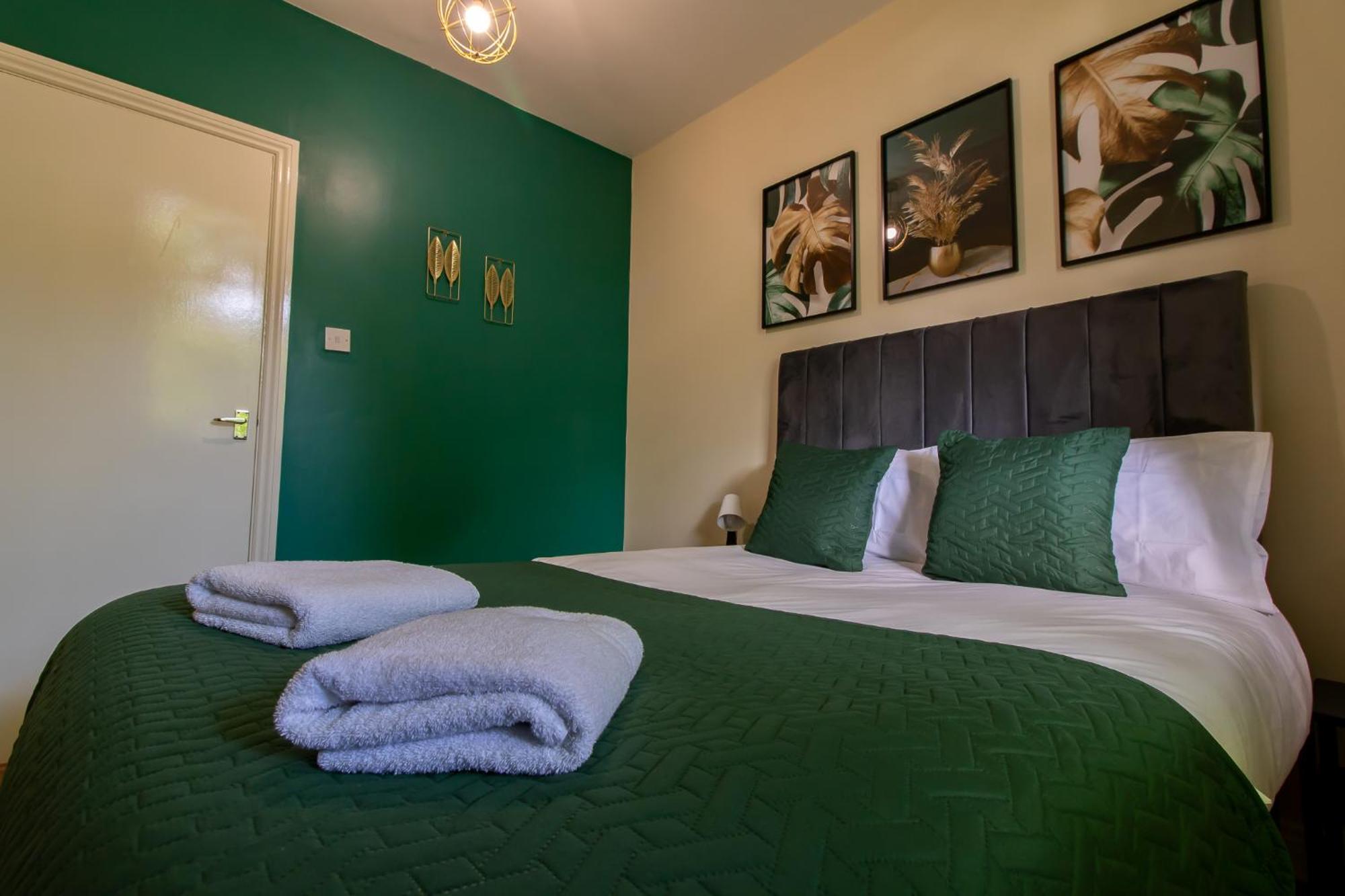 Great Offers On Long Stays!! Laluna Apartments Гейтсхед Екстериор снимка